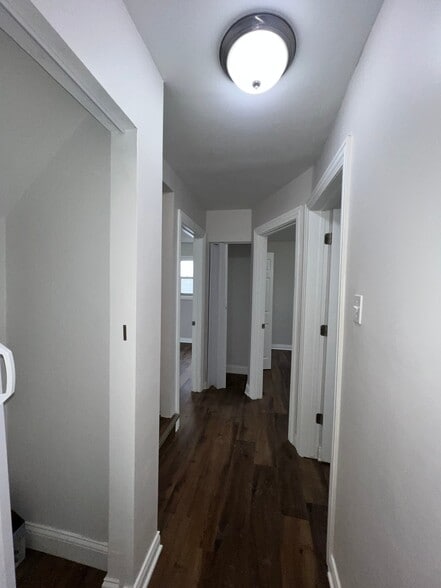 Building Photo - 222 Arcadia St