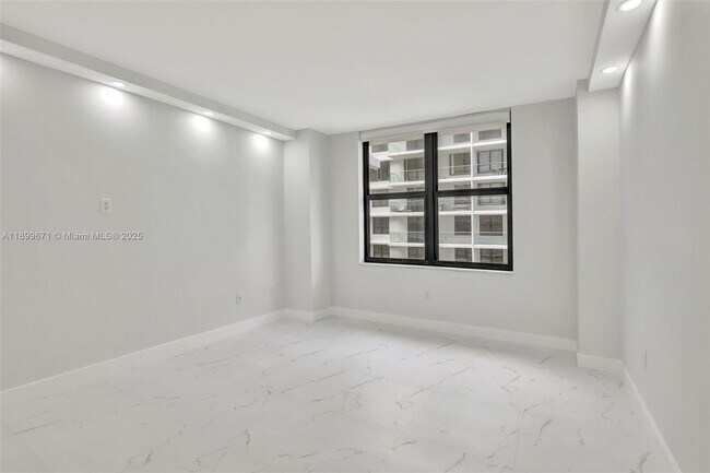 Building Photo - 9801 Collins Ave