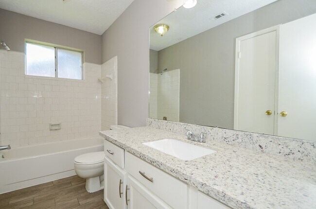 Building Photo - 8319 Bird Run Dr