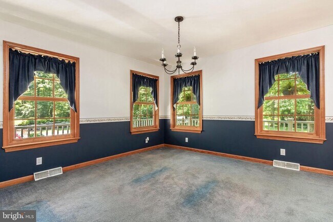 Building Photo - 1577 Chestnut Ridge Rd