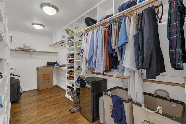 Building Photo - 6815 Ravendale Ln