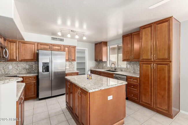Building Photo - 24709 N 75th Way