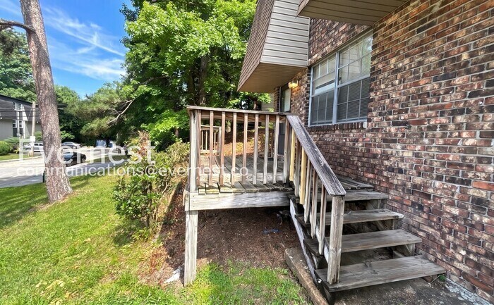 Building Photo - 716 Marley Way