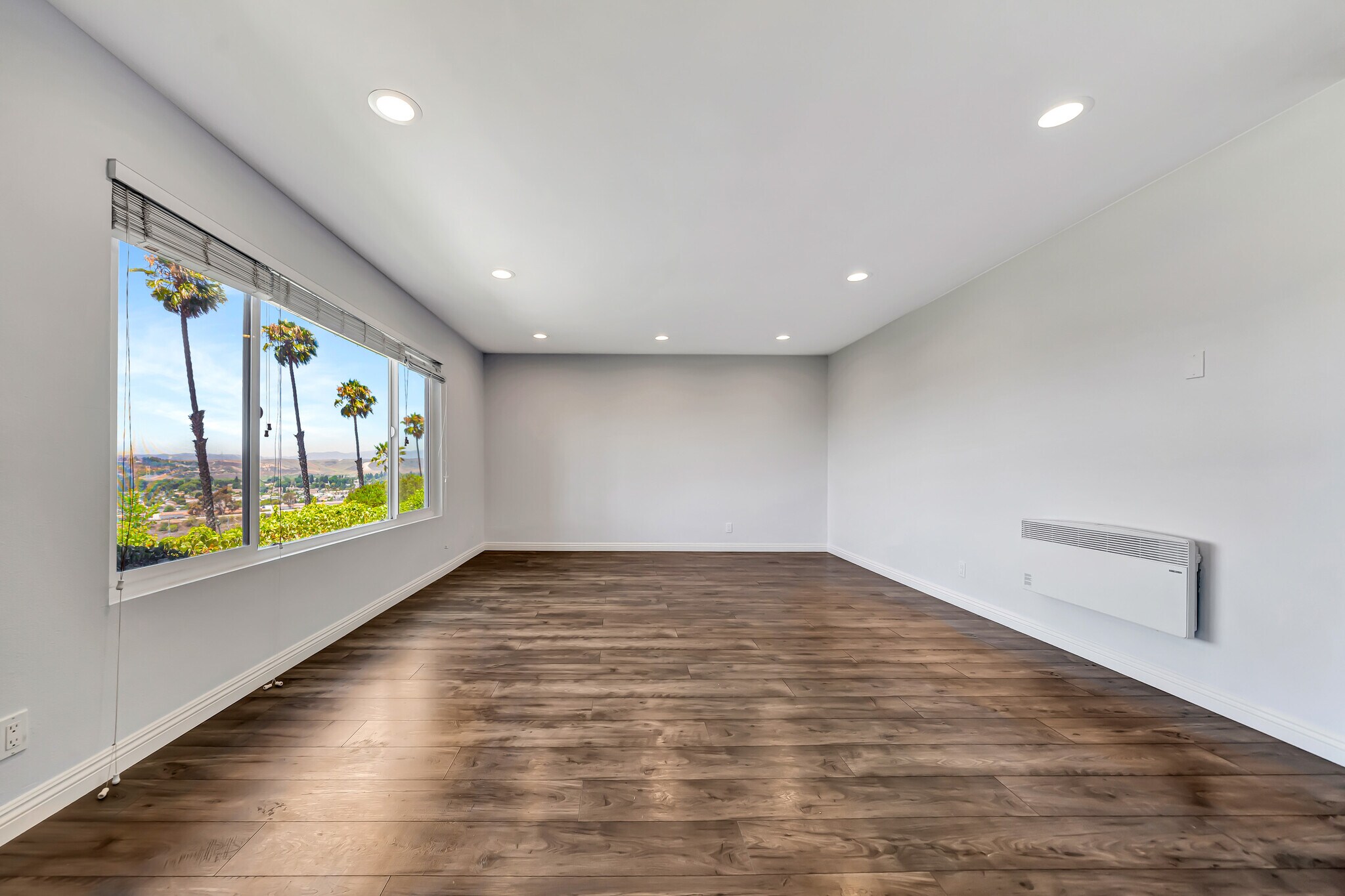 Building Photo - 3606 Vista Rey