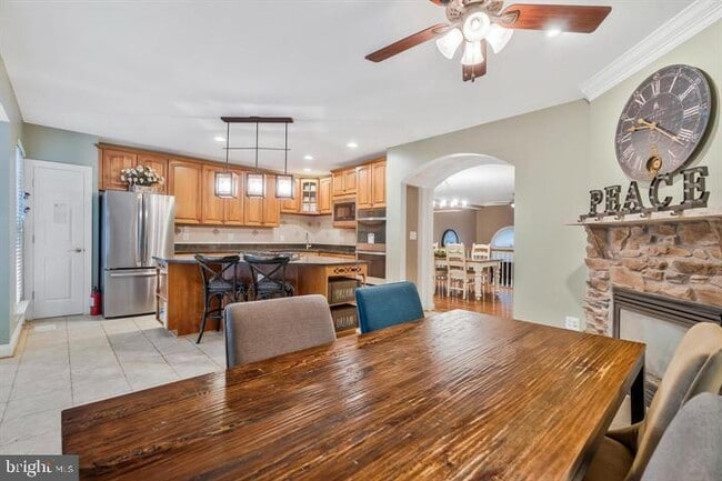 Building Photo - 4541 Monmouth St