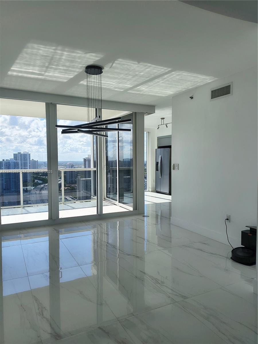 Building Photo - 19111 Collins Ave