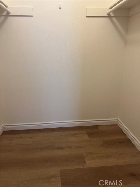 Building Photo - 26 Alderbrook