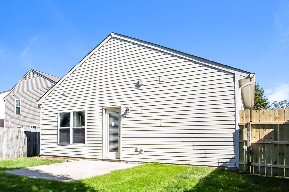 Building Photo - 7150 Parklake Pl