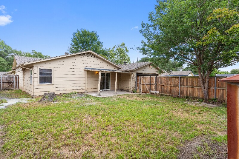 Building Photo - 2104 Richland Dr