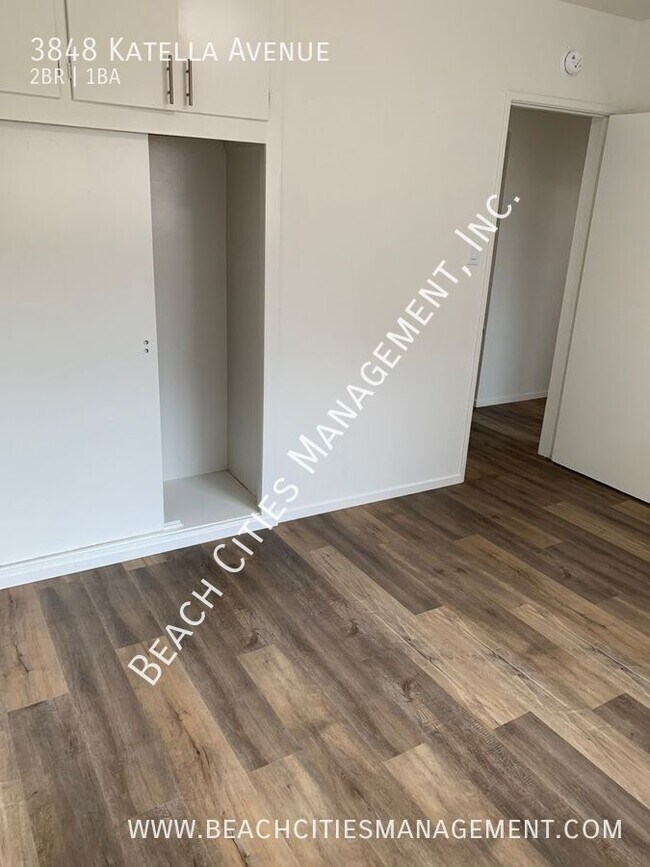 Building Photo - 3848 Katella Ave