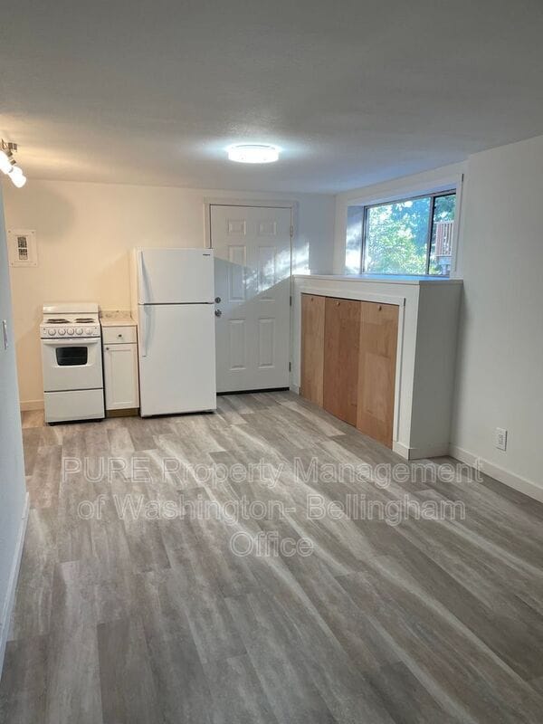 Building Photo - 625 N Garden St