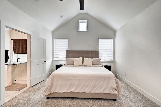 Building Photo - 1523 Cathedral Bend Drive