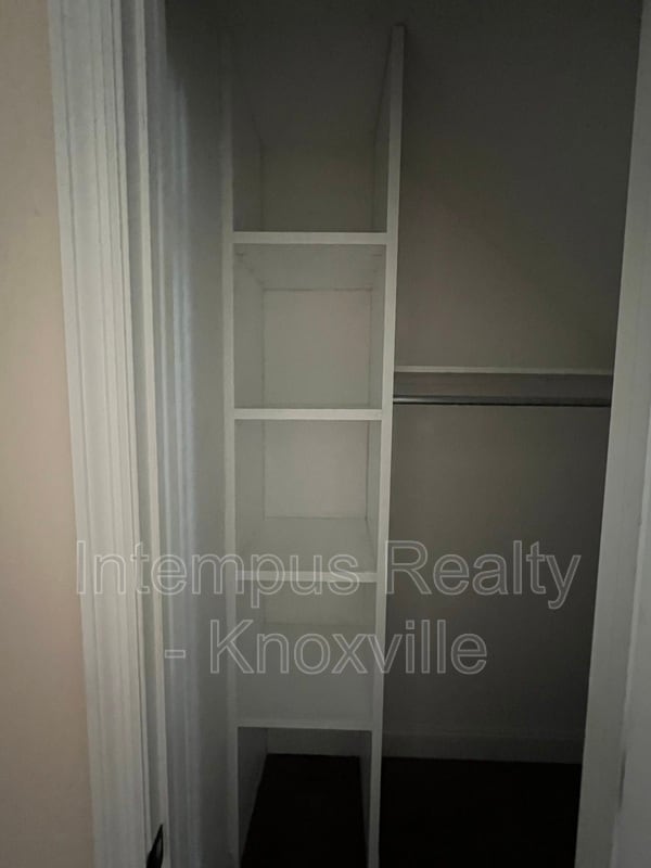 Building Photo - 7914 Gleason Dr