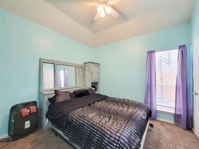 Building Photo - 22531 Windbourne Dr