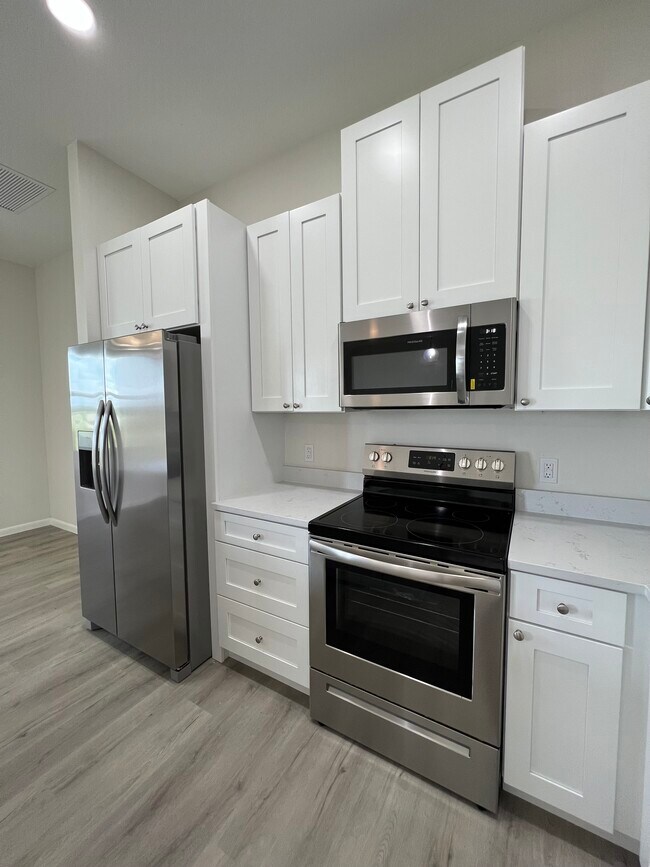 Building Photo - 1025 Jupiter Loop