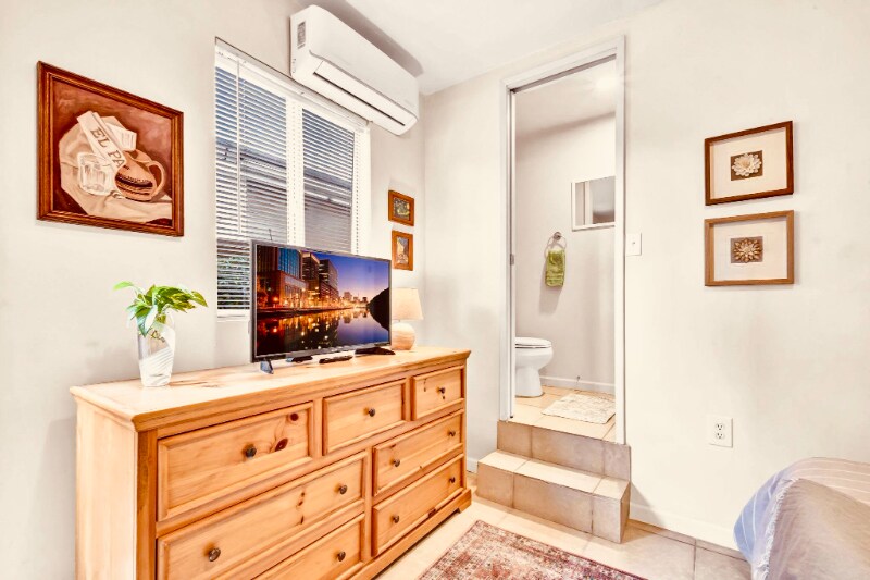 Building Photo - 934 Lafayette Pl