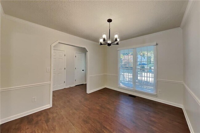 Building Photo - 339 Warrenton Dr