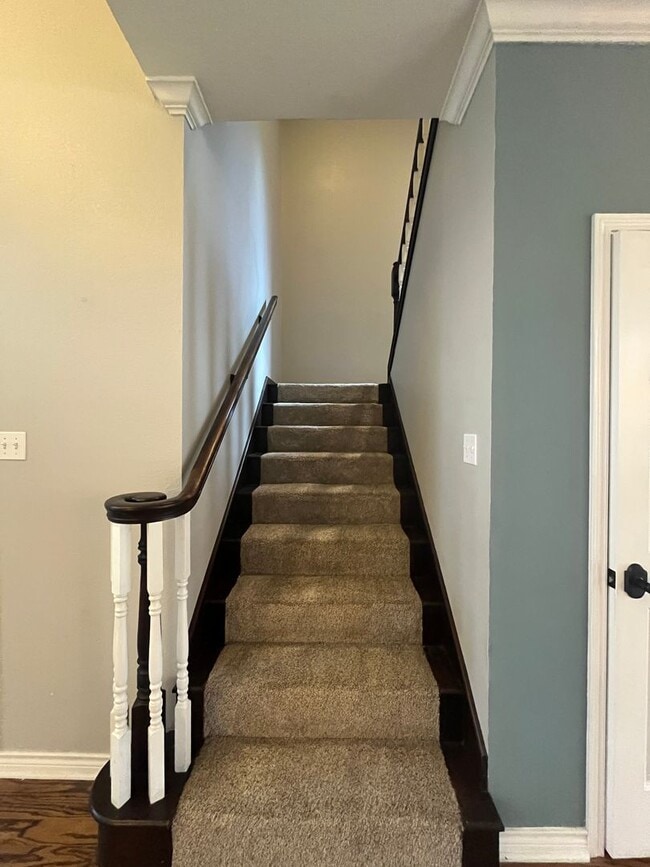 Building Photo - Mill Creek Executive Home Overlooking Golf Course at 17th Tee