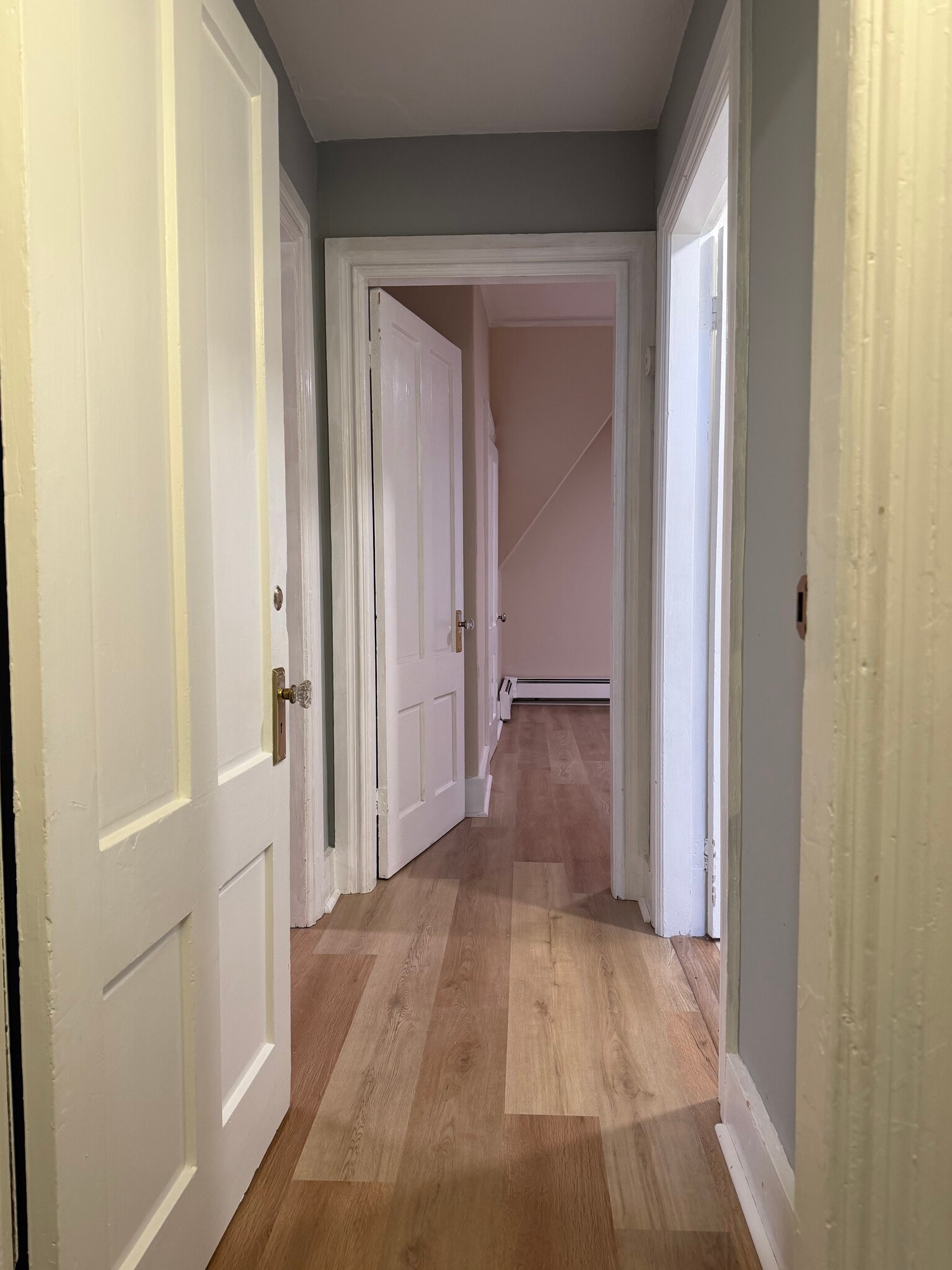 Entrance Hall - 24 Lee St