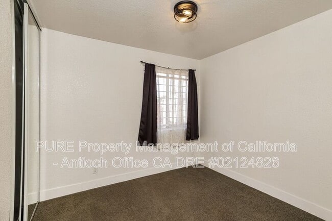 Building Photo - 2101 Banyan Way