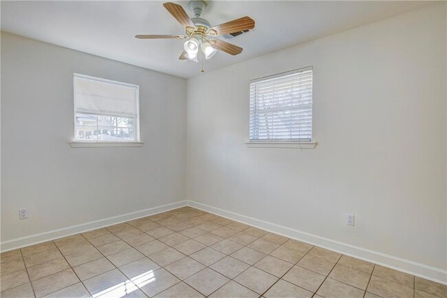 Building Photo - 620 Marino Dr