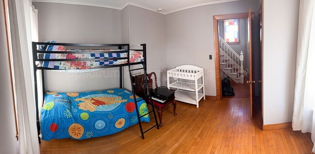 Building Photo - 4 Autumn St