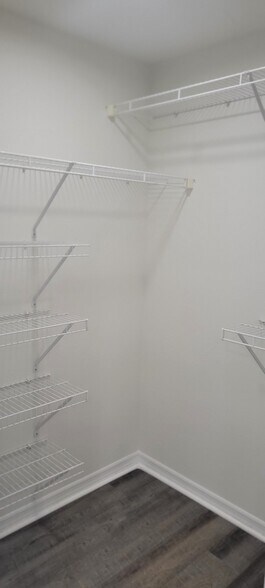 1 of 2 walk-in's in Master - 960 Starkey Rd