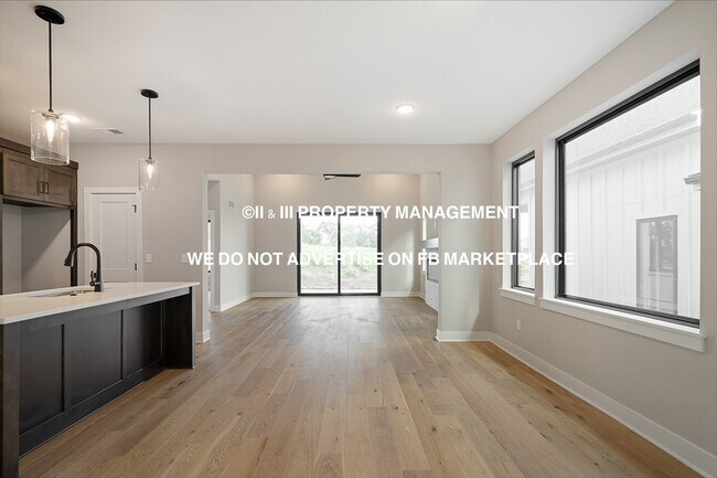 Building Photo - 9581 Jupiter Street