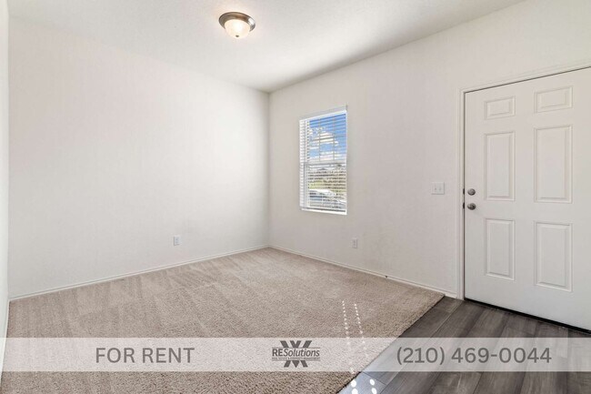 Building Photo - 2022 Home Near Lackland | 2,058 Sq Ft | Office/Study | Community Pool | Pet Friendly
