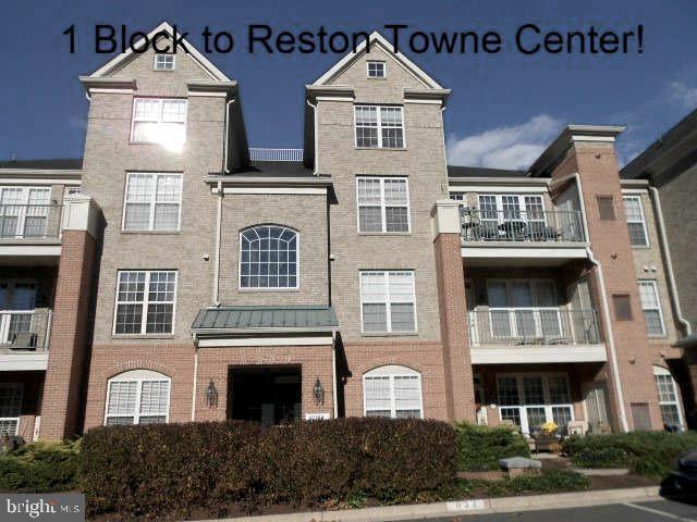 Building Photo - 12190 Abington Hall Pl
