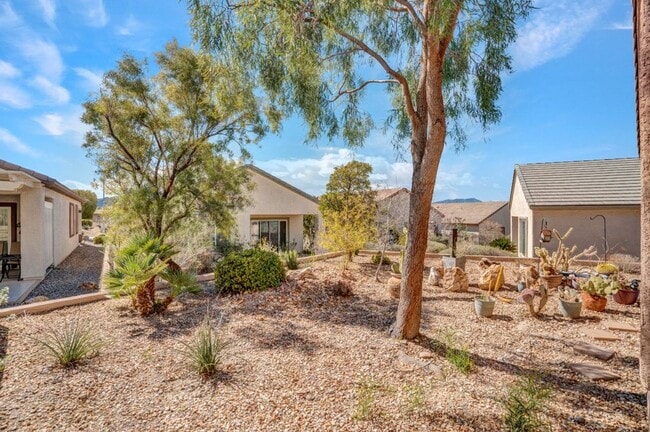 Building Photo - Beautifully upgraded 2Bed 2Bath in Solera Anthem 55+