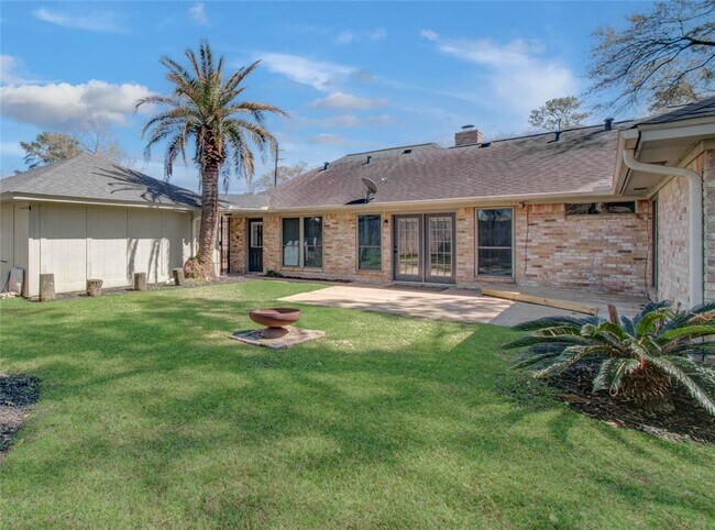 Building Photo - 3706 Brookbank Dr