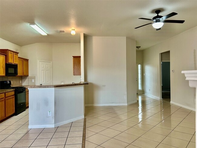 Building Photo - 1918 Riane Ln