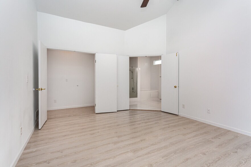 Building Photo - 662 Cherry Hill Dr