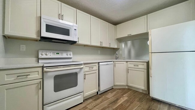 Building Photo - 1801 NW 75th Ave