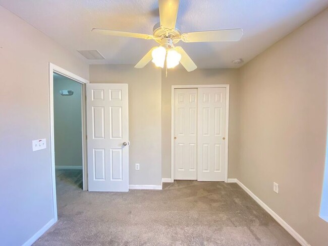 Building Photo - 2715 Andros Ln