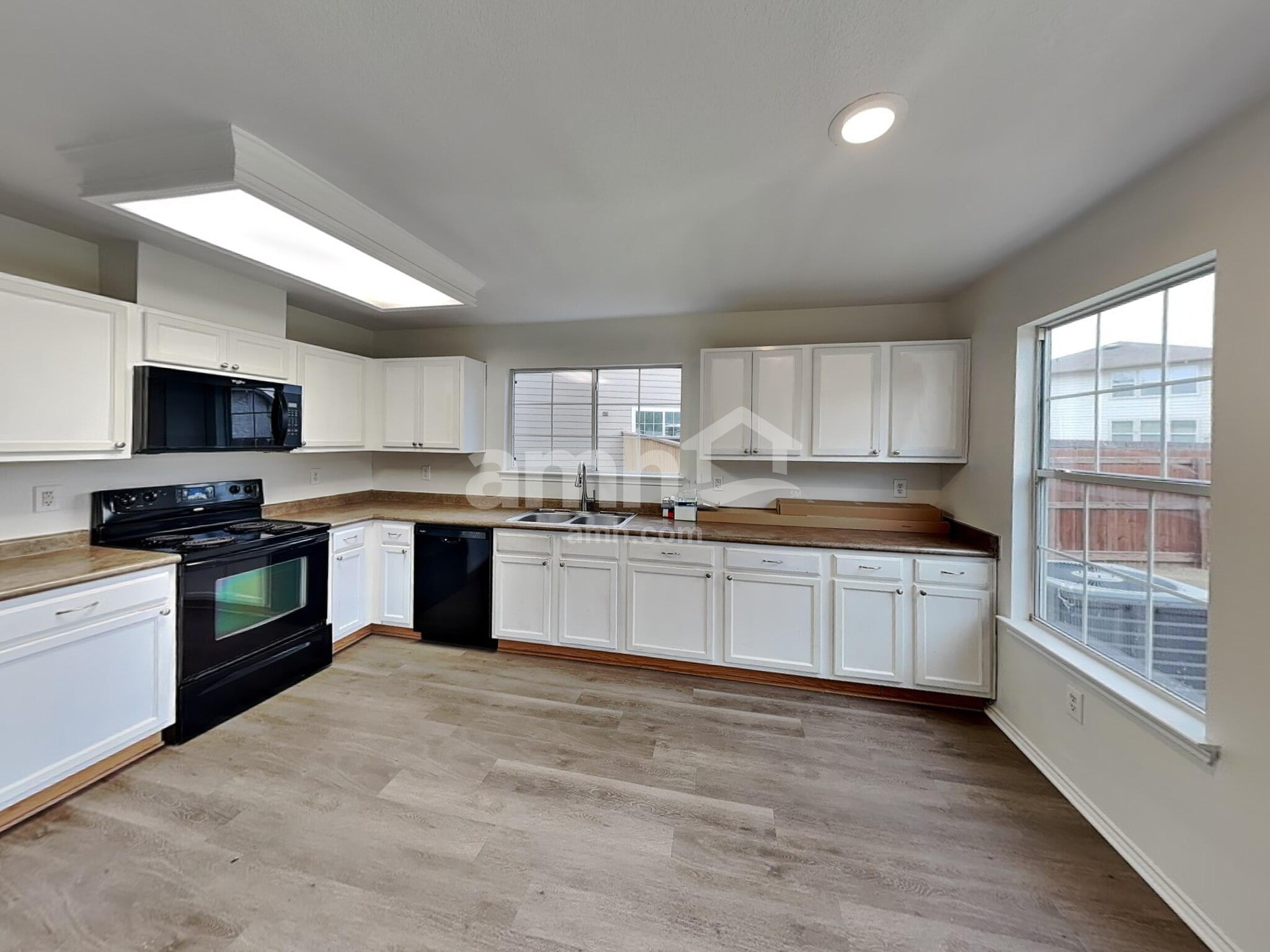 Building Photo - 7622 Bartell Point