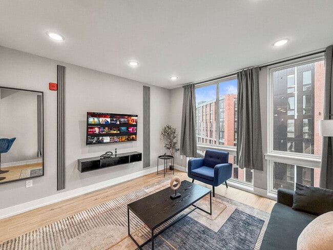 Building Photo - 626 N Delaware Ave