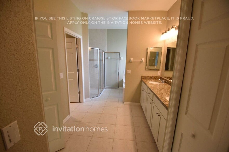 Building Photo - 456 San Ambrosio St