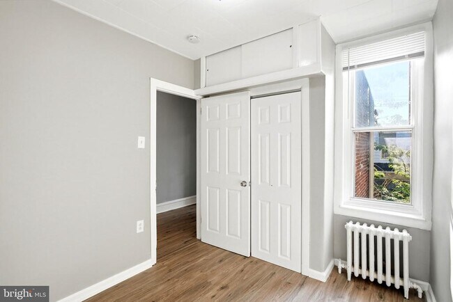 Building Photo - 1631 S Etting St