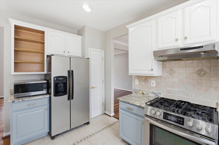 Building Photo - 3168 Tulip Tree Pl