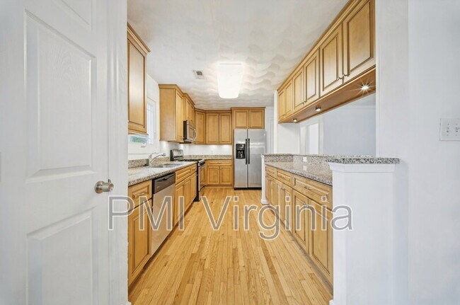 Building Photo - 5389 Susquehanna Dr
