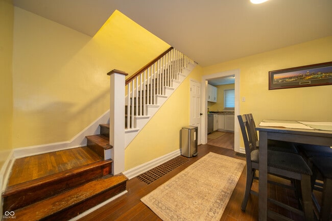 Building Photo - 5446 N College Ave