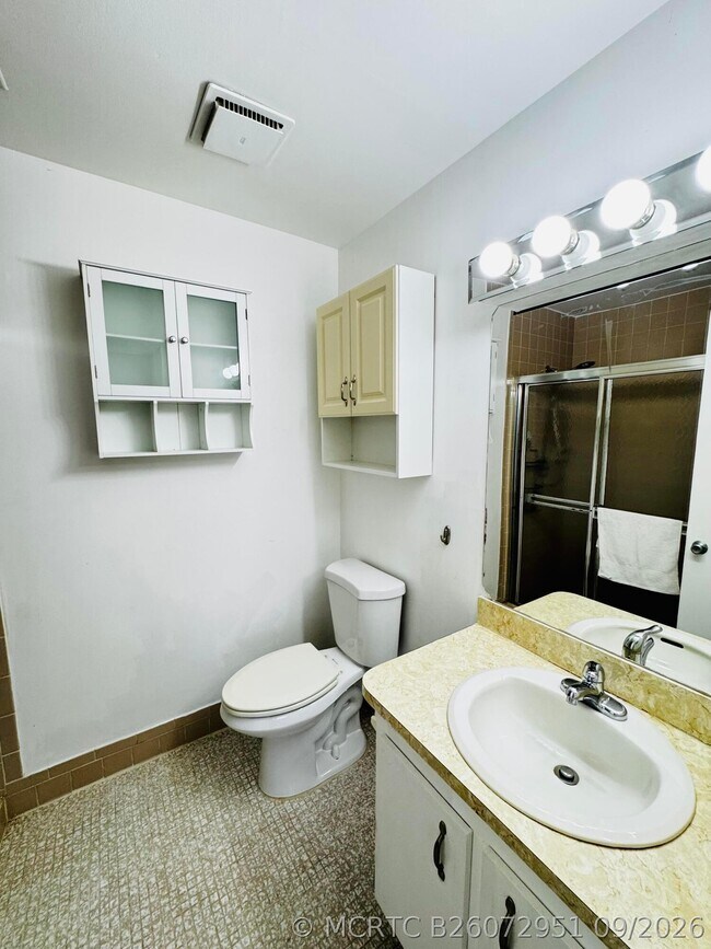 Building Photo - 14858 Wildflower Ln