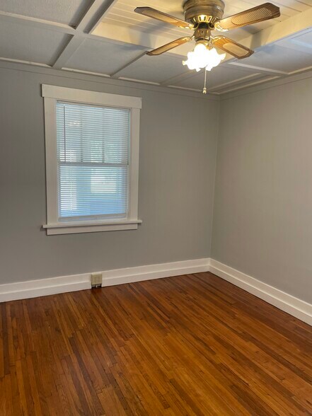 bedroom 1 - 3603 N 60th St