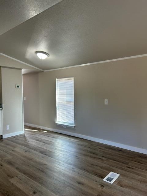 Building Photo - 6135 Robin Rd