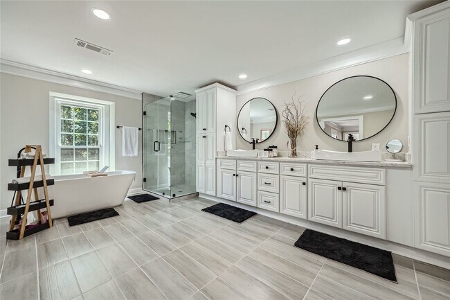 Building Photo - High-End Fully Furnished Luxury Gated French Chateau behind Dunwoody Country Club