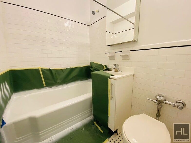 Building Photo - GRAND CONCOURSE