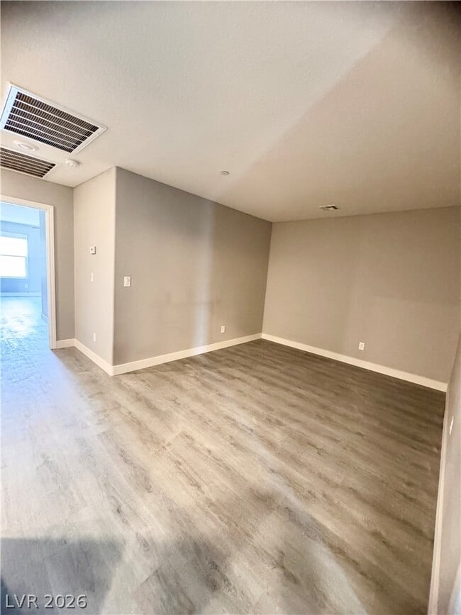 Building Photo - 2848 Alenga St