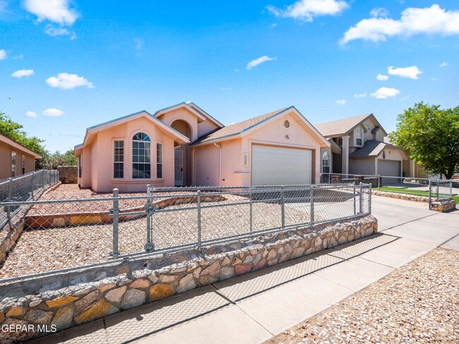 Building Photo - 5416 Roger Maris Dr